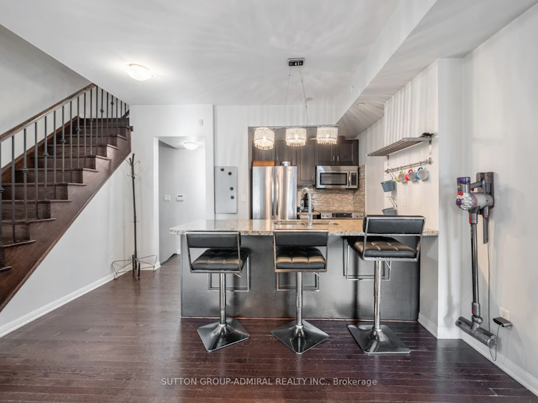 206-9589 Keele Street, Vaughan, ON, L6A 5M1 - 9