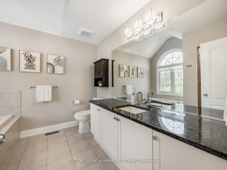 1057 Warby Trail, Newmarket, ON, L3X 3H6 - 25