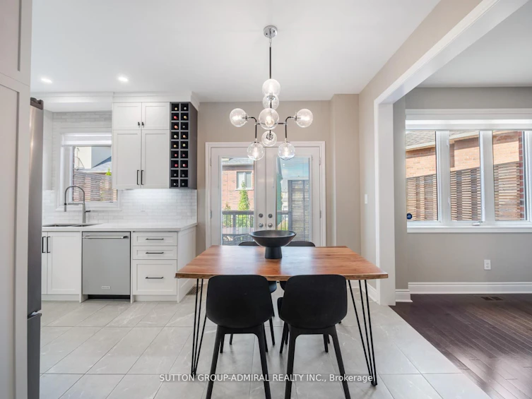 1057 Warby Trail, Newmarket, ON, L3X 3H6 - 9