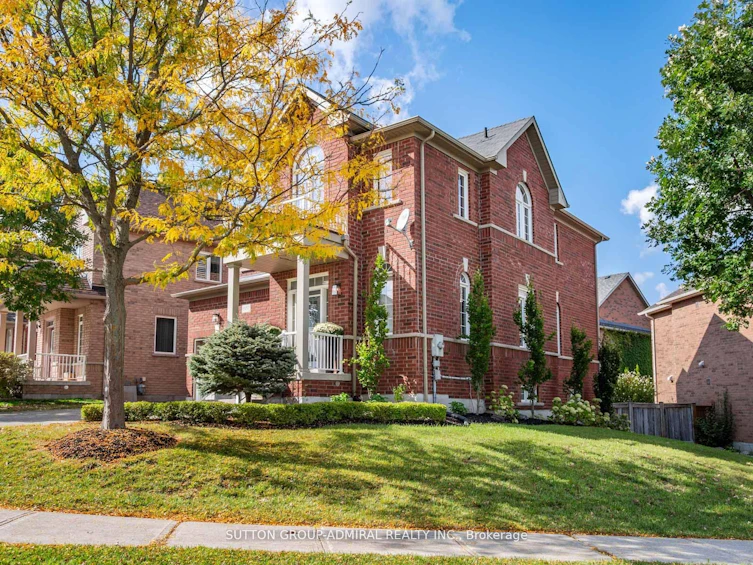 1057 Warby Trail, Newmarket, ON, L3X 3H6 - 2
