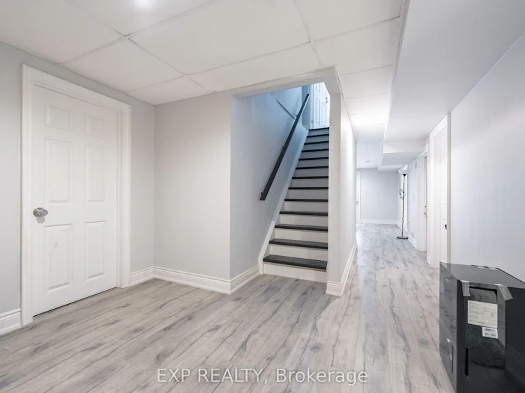 43 Piccadilly Road, Richmond Hill, ON, L4B 1S9 - 34