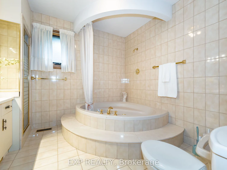 101 Leyburn Avenue, Richmond Hill, ON, L4C 0J6 - 32