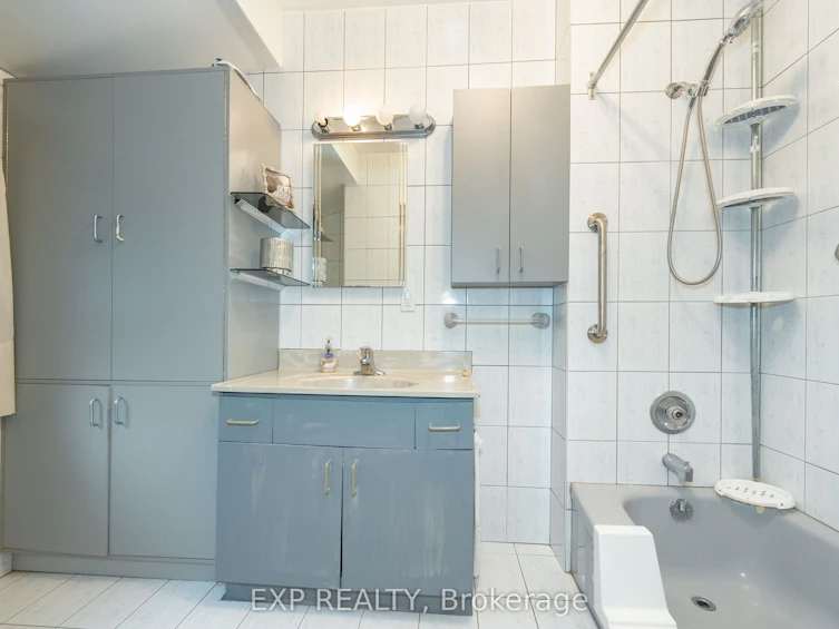 101 Leyburn Avenue, Richmond Hill, ON, L4C 0J6 - 35