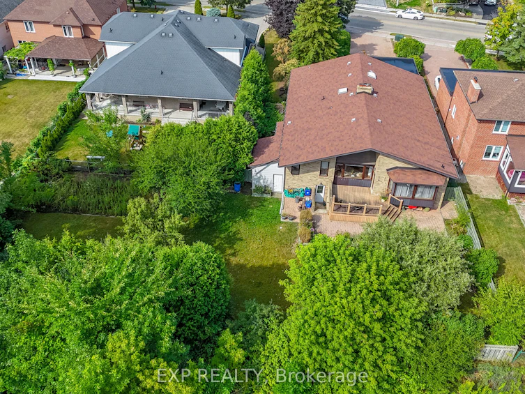 101 Leyburn Avenue, Richmond Hill, ON, L4C 0J6 - 6