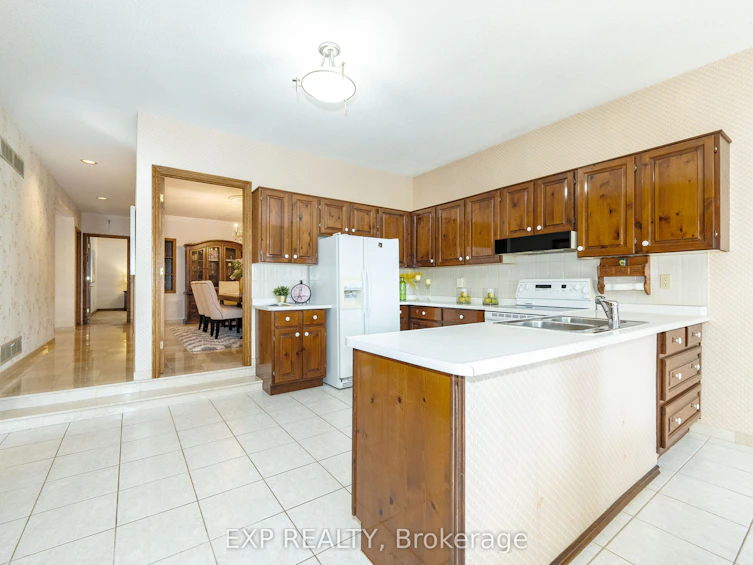 101 Leyburn Avenue, Richmond Hill, ON, L4C 0J6 - 24