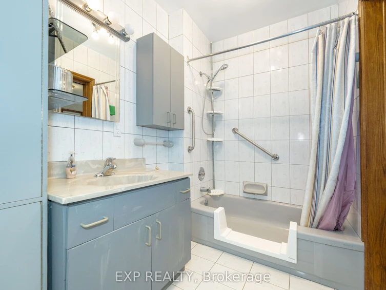 101 Leyburn Avenue, Richmond Hill, ON, L4C 0J6 - 36