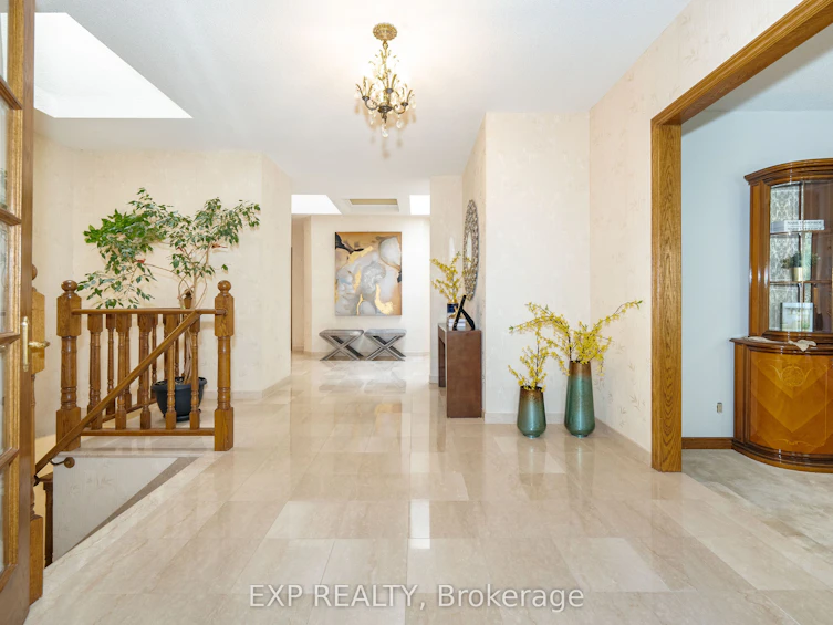 101 Leyburn Avenue, Richmond Hill, ON, L4C 0J6 - 9