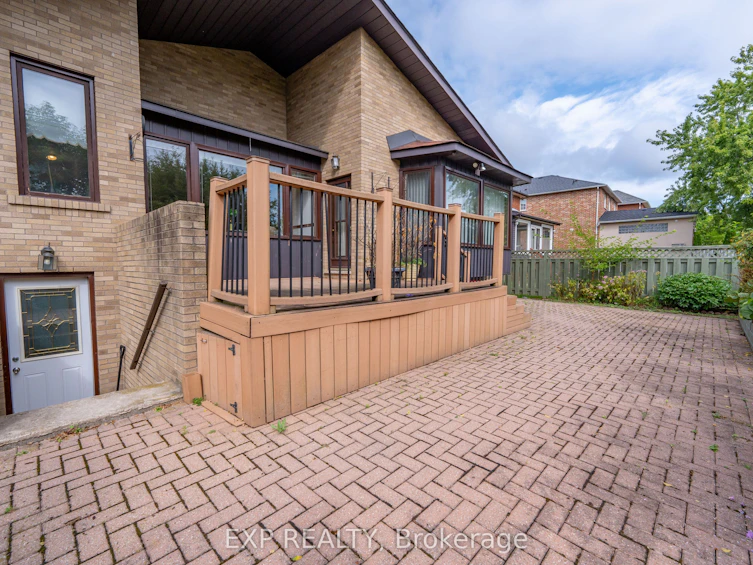 101 Leyburn Avenue, Richmond Hill, ON, L4C 0J6 - 47