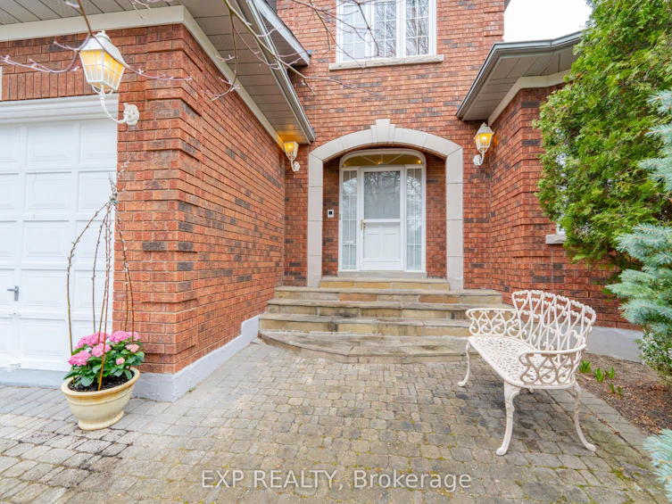 41 Montclair Road, Richmond Hill, ON, L4B 2S6 - 2