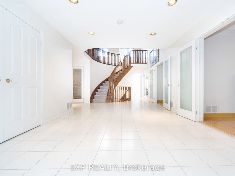 41 Montclair Road, Richmond Hill, ON, L4B 2S6 - 4