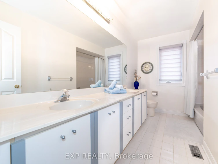 41 Montclair Road, Richmond Hill, ON, L4B 2S6 - 25