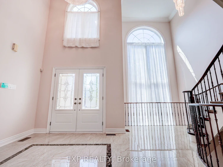 45 Henricks Crescent, Richmond Hill, ON, L4B 3W4 - 4
