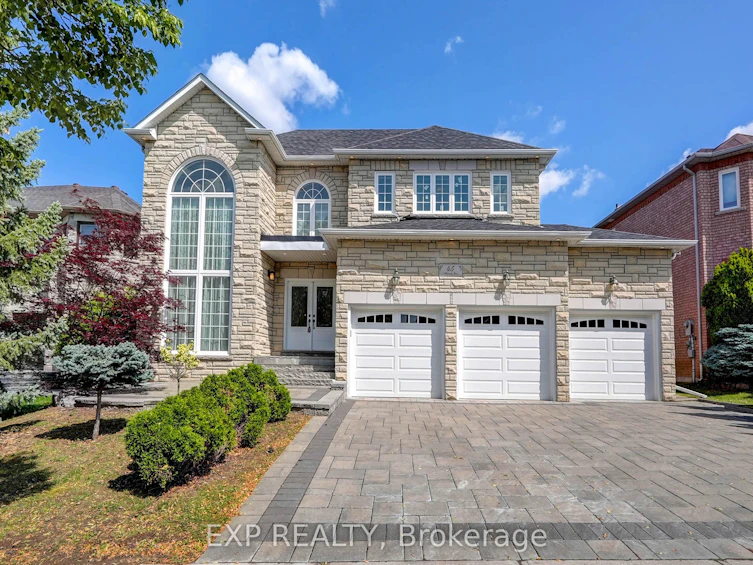 45 Henricks Crescent, Richmond Hill, ON, L4B 3W4
