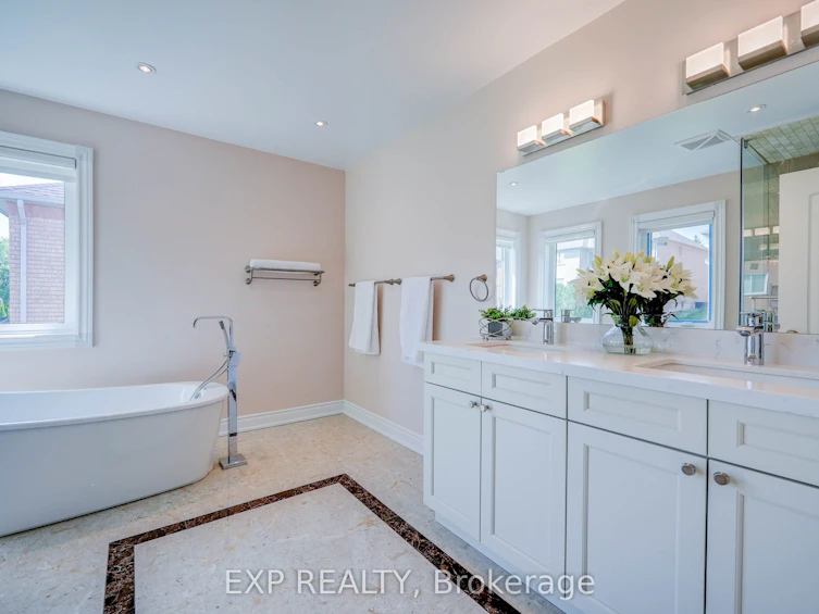 45 Henricks Crescent, Richmond Hill, ON, L4B 3W4 - 26