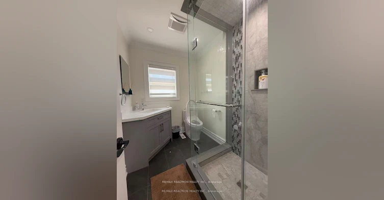 Upper 1 Bedroom-502 Palmer Avenue, Richmond Hill, ON, L4B 3B9 - 3
