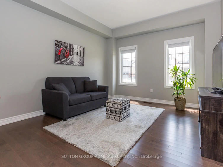 53 Pietrowski Drive, Georgina, ON, L4P 0J8 - 4