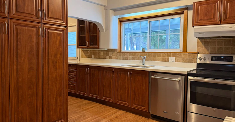 Upper-117 Clarence Street, Vaughan, ON, L4L 1L4 - 3