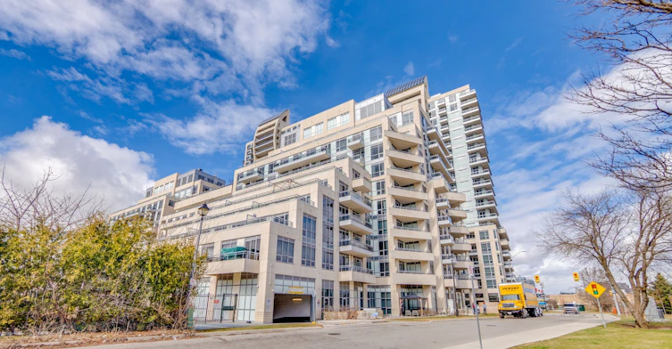 Sw-105-9191 Yonge Street, Richmond Hill, ON, L4C 1H7 - 2