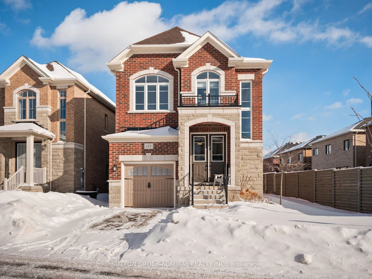 115 Pine Hill Crescent, Aurora, ON, L4G 3X9
