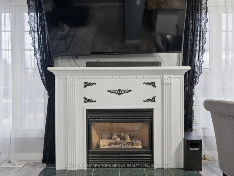 5 Burke Street, Georgina, ON, L0E 1R0 - 7