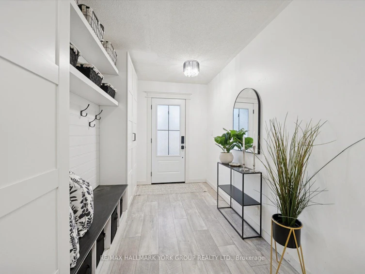 5 Burke Street, Georgina, ON, L0E 1R0 - 4