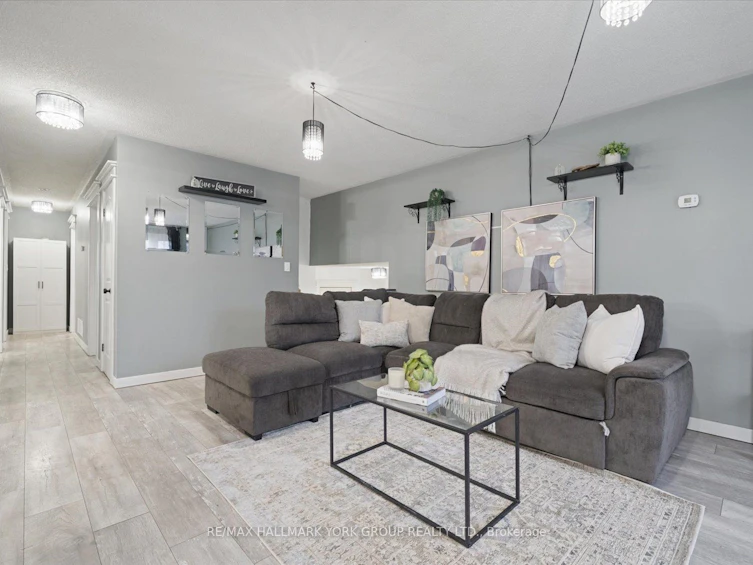 5 Burke Street, Georgina, ON, L0E 1R0 - 8