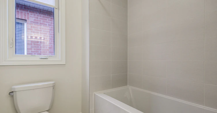 51 Lorrain Hand Crescent, Georgina, ON, L4P 0T2 - 34
