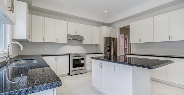 51 Lorrain Hand Crescent, Georgina, ON, L4P 0T2 - 14