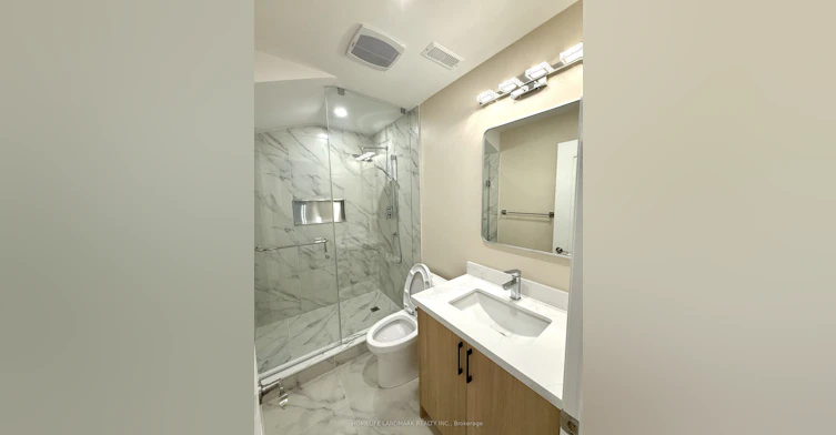 104 Mitchell Place, Newmarket, ON, L3Y 0C7 - 3