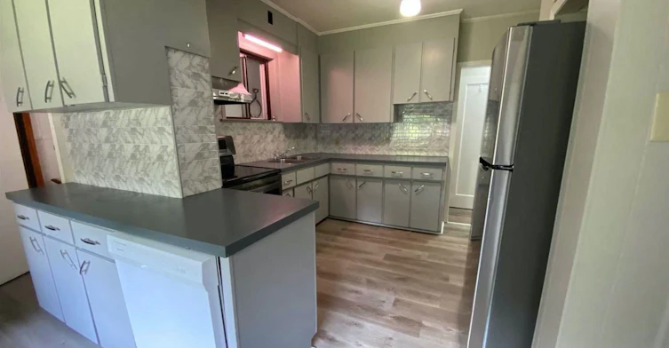437 16th Avenue, Richmond Hill, ON, L4C 7A7 - 3