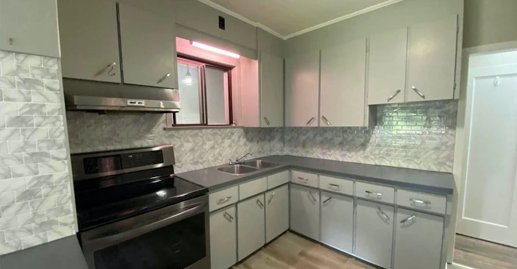 437 16th Avenue, Richmond Hill, ON, L4C 7A7
