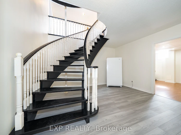 25 Pearl Gate Court, Richmond Hill, ON, L4B 2R2 - 35