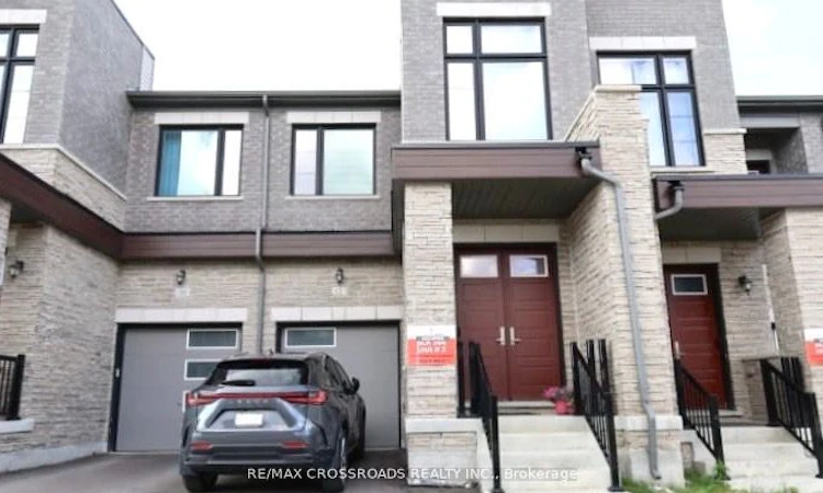 12 Schmeltzer Crescent
