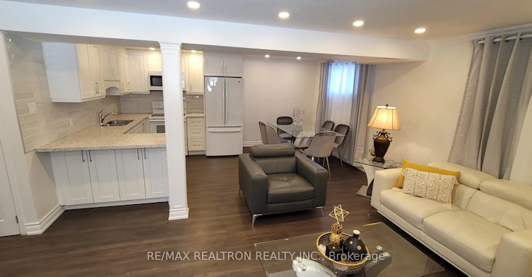 Basement-214 Bayview Avenue, Georgina, ON, L4P 2T2 - 5