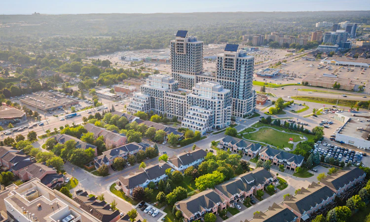 501-9205 Yonge Street