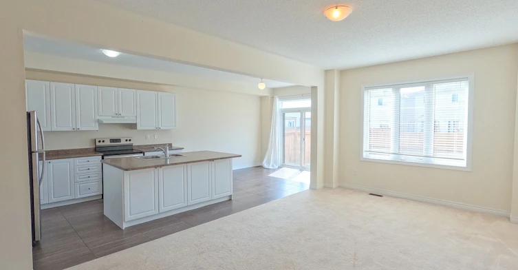 50 Sasco Way, Essa, ON, L0M 1B4 - 3