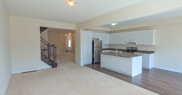 50 Sasco Way, Essa, ON, L0M 1B4 - 4