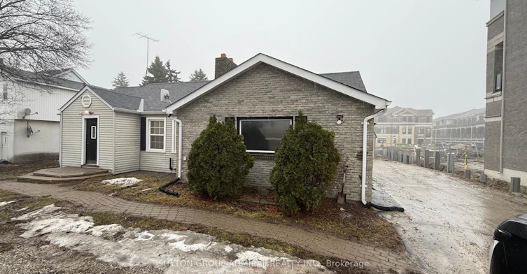 1551 19th Avenue, Richmond Hill, ON, L4S 0N9 - 3