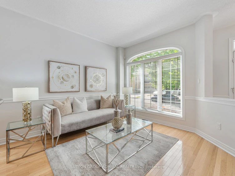 4 Haywood Drive, Markham, ON, L6C 3C8 - 3