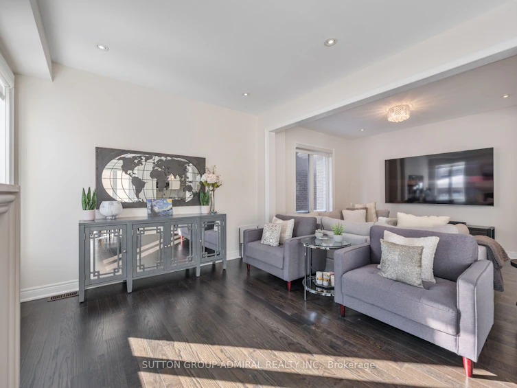124 Mondial Crescent, East Gwillimbury, ON, L9N 0S2 - 15