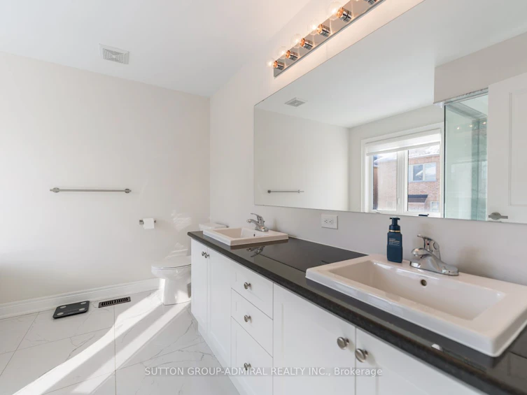 124 Mondial Crescent, East Gwillimbury, ON, L9N 0S2 - 22