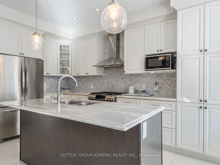124 Mondial Crescent, East Gwillimbury, ON, L9N 0S2 - 8
