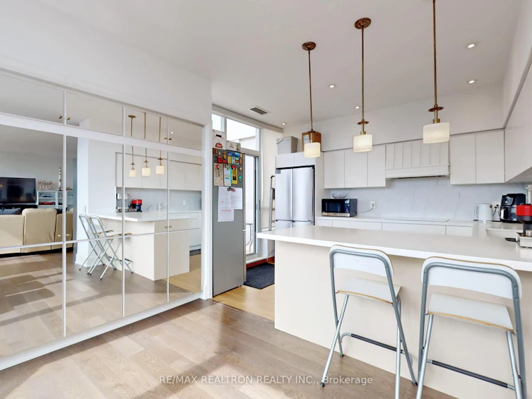 PH10-9017 Leslie Street, Richmond Hill, ON, L4B 4R8 - 11