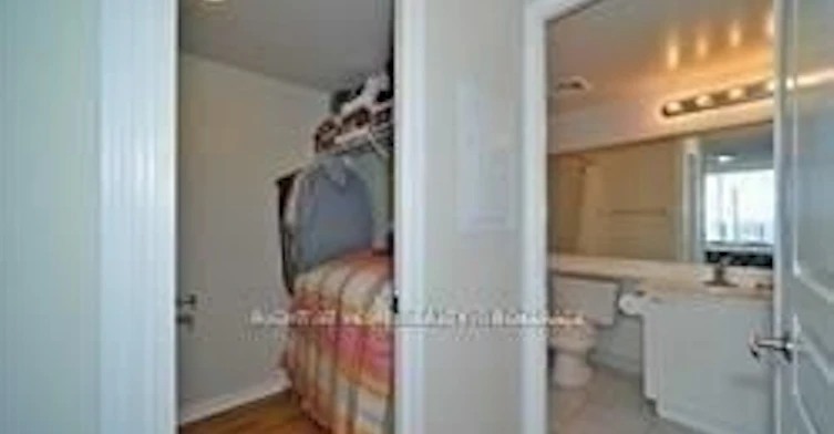 809-330 Red Maple Road, Richmond Hill, ON, L4C 0T6 - 11