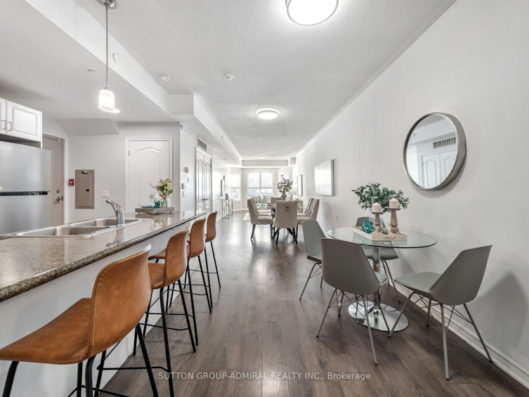 101-9589 Keele Street, Vaughan, ON, L6A 5M1