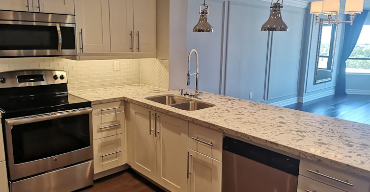 1102-7440 Bathurst Street, Vaughan, ON, L4J 7K8 - 5