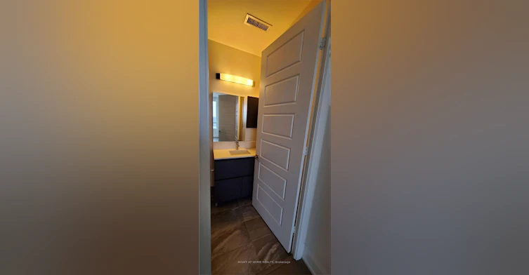 Ph17-25 Water Walk Drive, Markham, ON, L6G 0G3 - 23