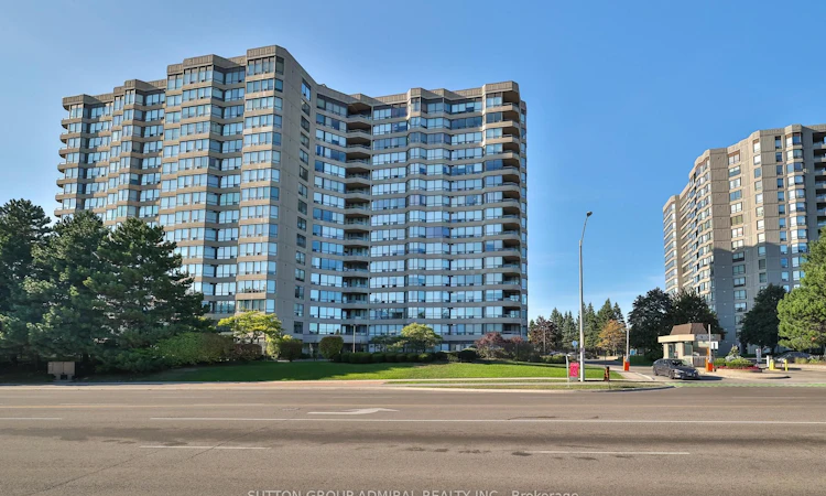 1010-7420 Bathurst Street