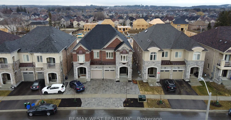 30 Drizzel Cres Crescent, Richmond Hill, ON, L4E 0G9 - 3