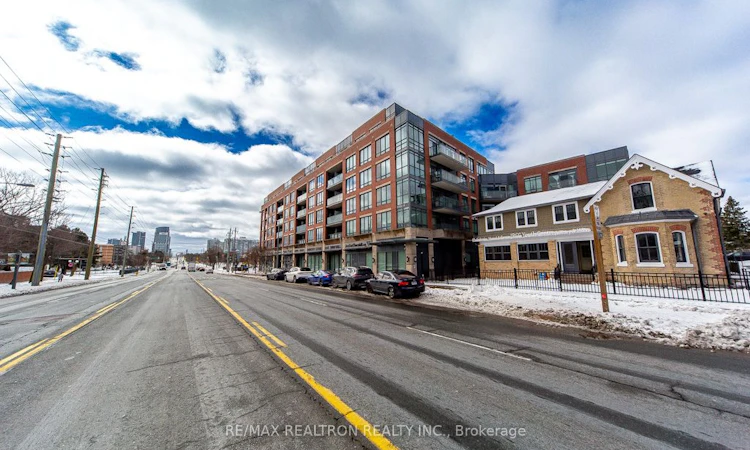 624-7608 Yonge Street